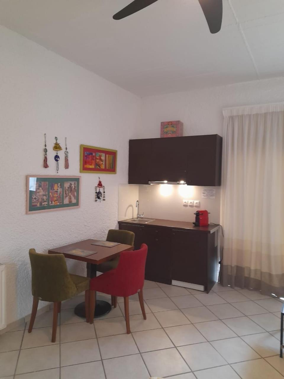 Rododafni Bay Residences Екстериор снимка